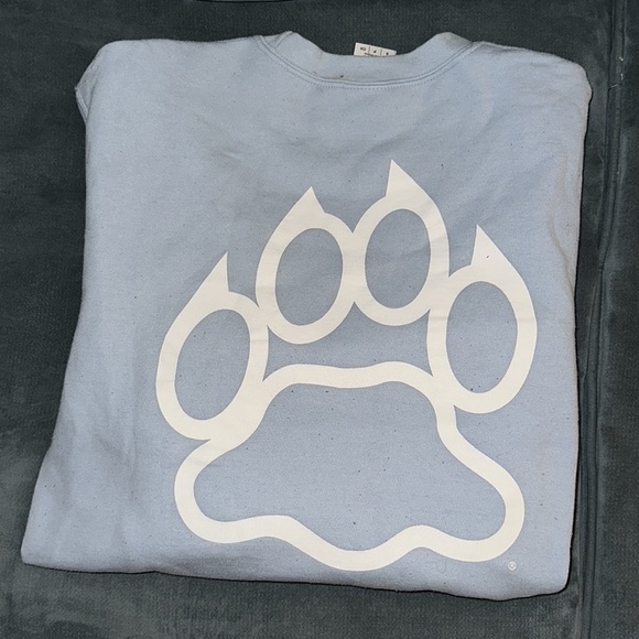 UNH Crewneck - Picture 3 of 3